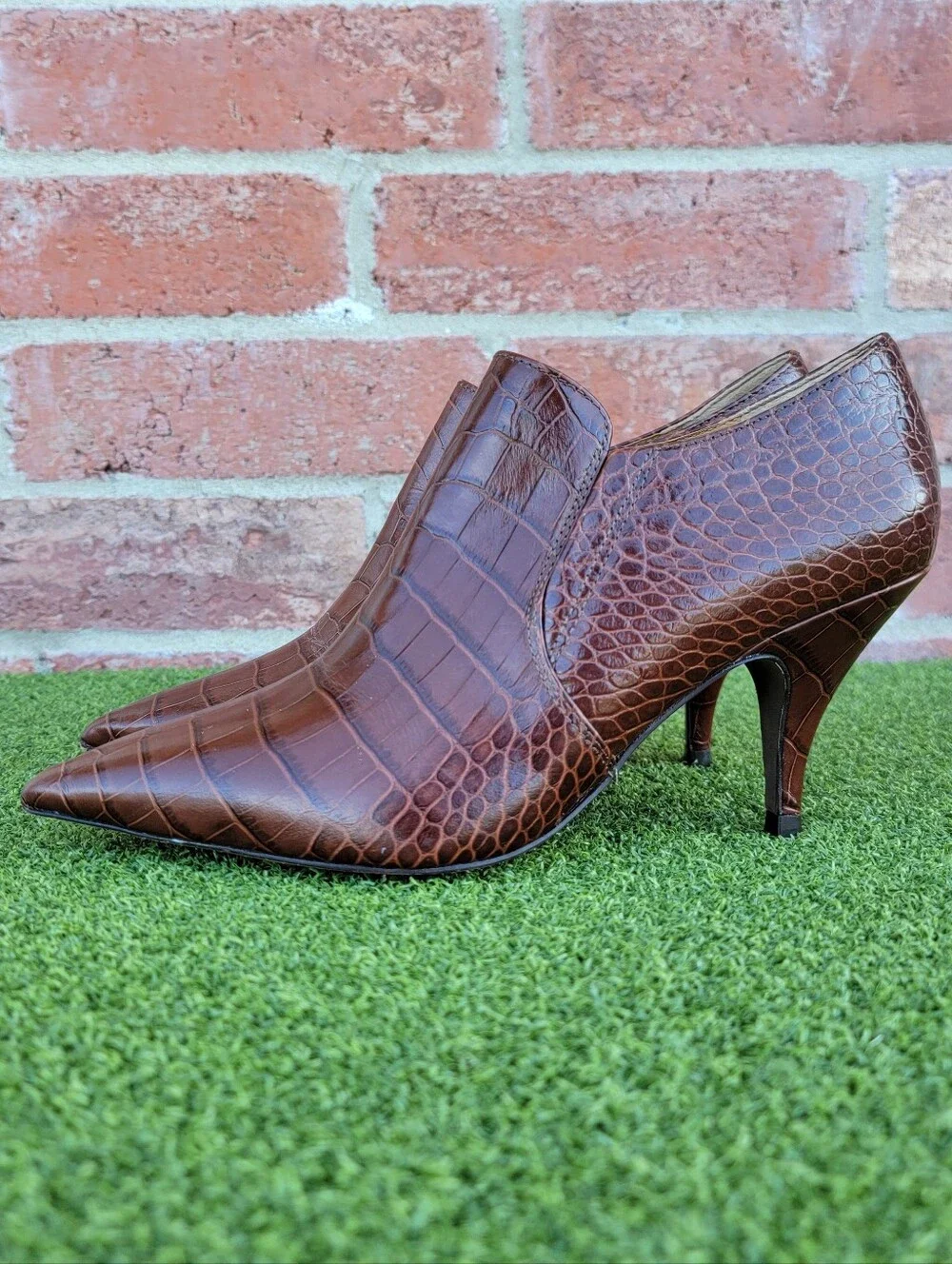 Women's Tory Burch Brown Croc-Embossed Pointed Toe Slip-On Heels ~ US Size 7M